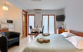 Apartment Alba - Roj157 By Interhome