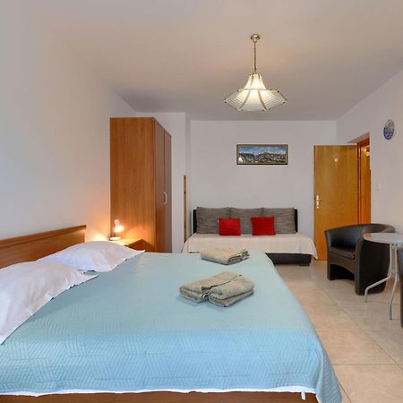 Apartment Alba - Roj157 By Interhome Rovinj Kültér fotó